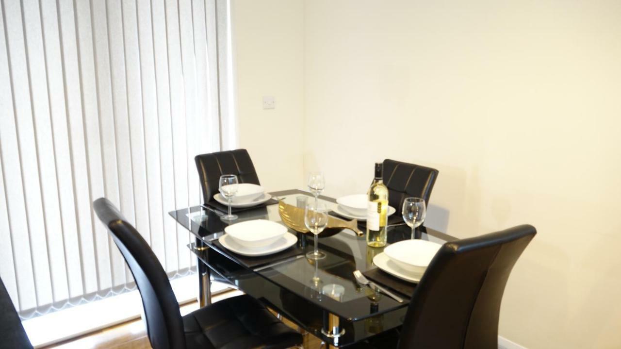 Luxury 2 Bed 2 Bath - Free Parking - 5Min To Airport - Sleeps 6 Apartamento Ashford  Exterior foto