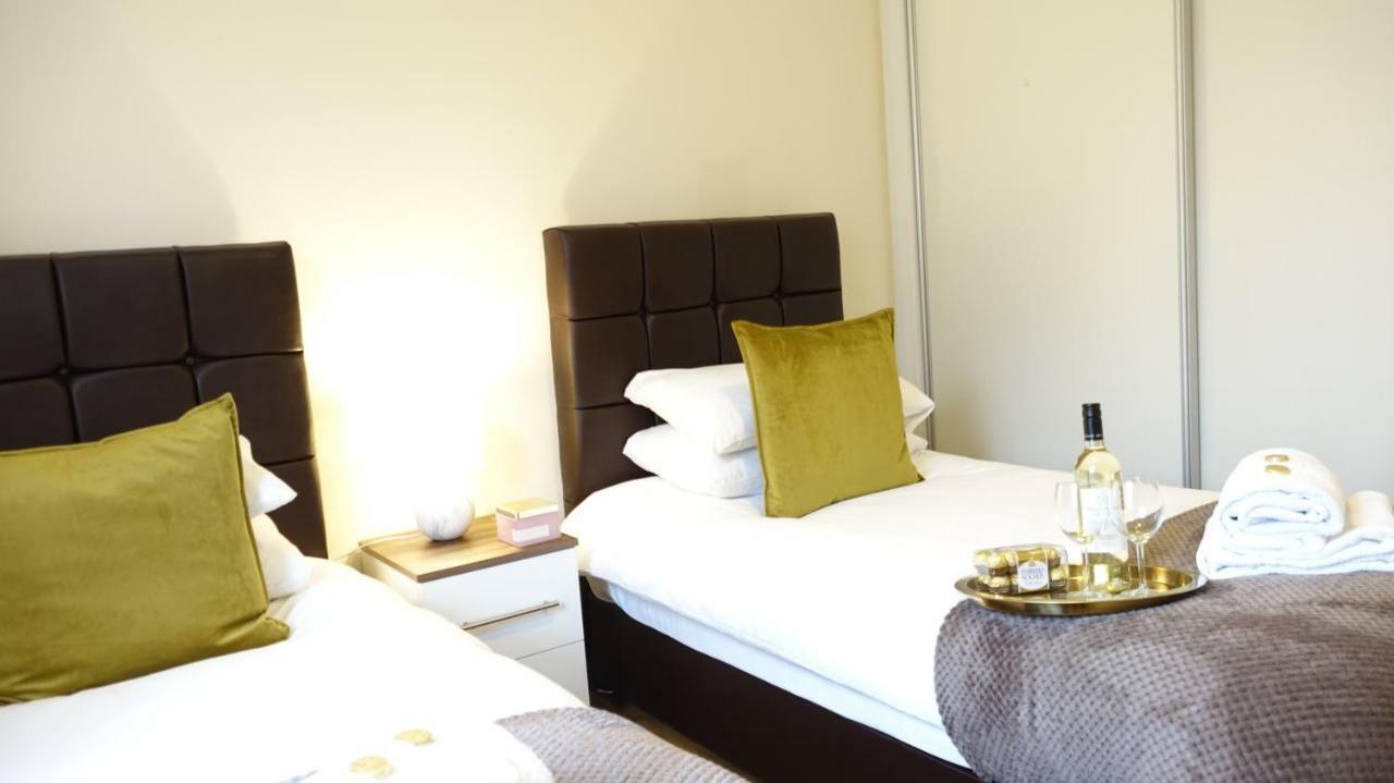 Luxury 2 Bed 2 Bath - Free Parking - 5Min To Airport - Sleeps 6 Apartamento Ashford  Exterior foto