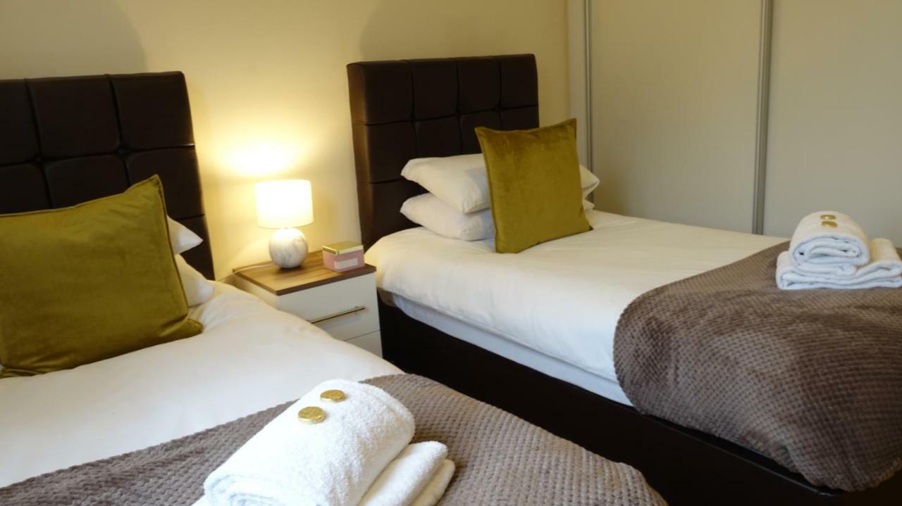 Luxury 2 Bed 2 Bath - Free Parking - 5Min To Airport - Sleeps 6 Apartamento Ashford  Exterior foto
