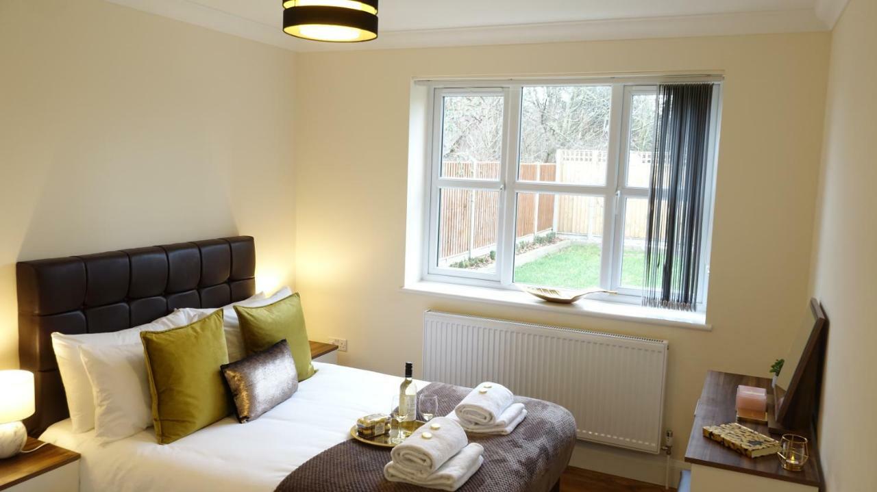 Luxury 2 Bed 2 Bath - Free Parking - 5Min To Airport - Sleeps 6 Apartamento Ashford  Exterior foto