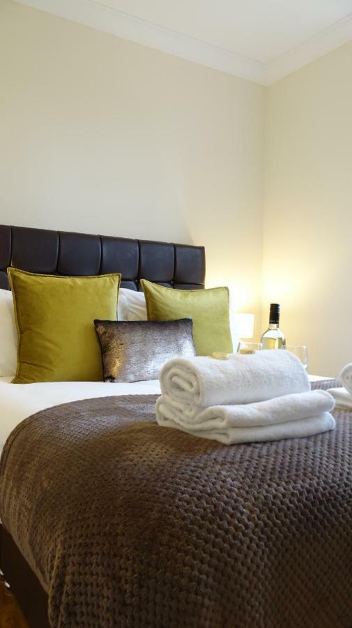 Luxury 2 Bed 2 Bath - Free Parking - 5Min To Airport - Sleeps 6 Apartamento Ashford  Exterior foto